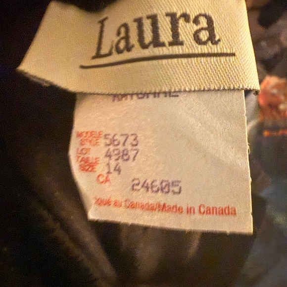 Vintage Laura maxi skirt with animal pattern. Size 14. Good condition. - Picture 4 of 4